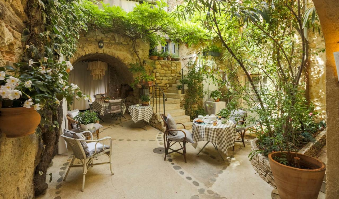 La Cordiere Hotel Lourmarin Luaran gambar